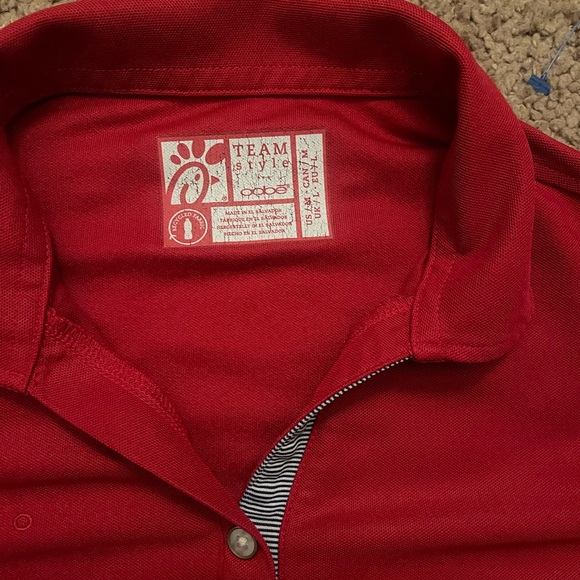 Chik Fil A Employee Short Sleeve Polo Shirt OOBE Uniform Size medium. - Picture 2 of 6